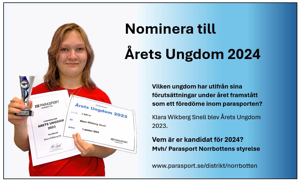 Foto på Klara Wikberg Snell, årets ungdom 2023, där hon glatt håller upp pokal och diplom