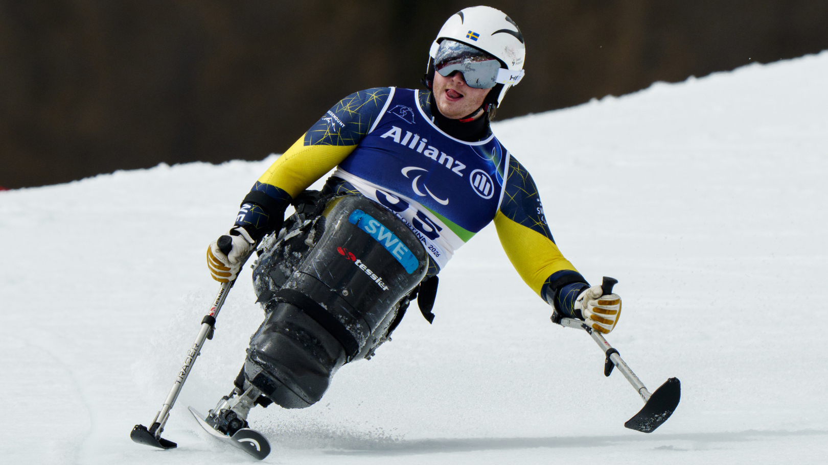Elijah Primak i backen under Paralympics i Milano Cortina.