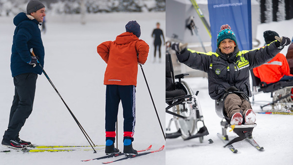 Tre personer åker skidor. Den ena använder sitski.