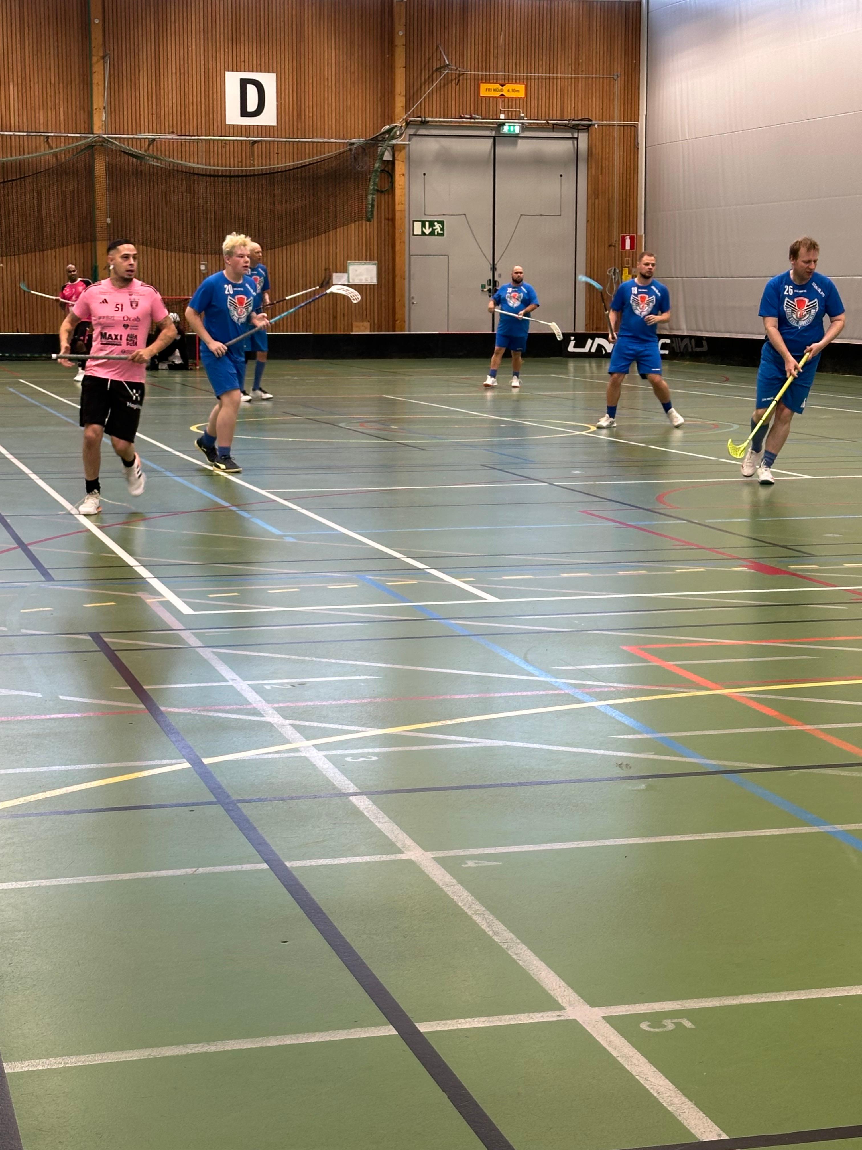 Innebandymatch under G.U.D-Serien