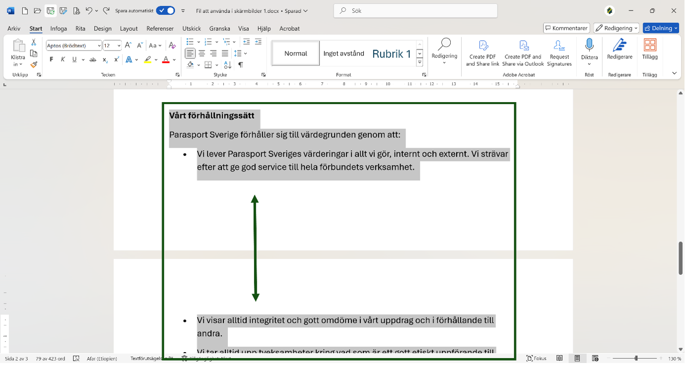 Markerad text i en punktlista som löper över två sidor. Texten hänger inte ihop med  nästa. Skärmbild.