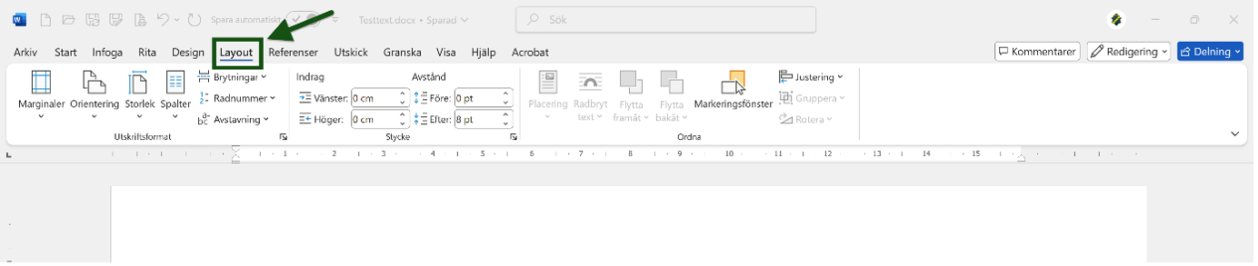 Fliken "Layout" i Word är markerad och utpekad. Skärmbild.