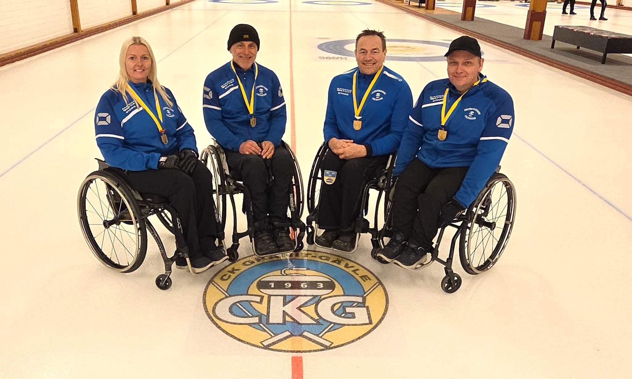 Svenska Mästare och guldmedaljörer i Rullstolscurling, Rolling Stones från Amatörföreningens CK med Kristina Ulander, Stefan Vegeborn, Ronny Persson och Marcus Holm.