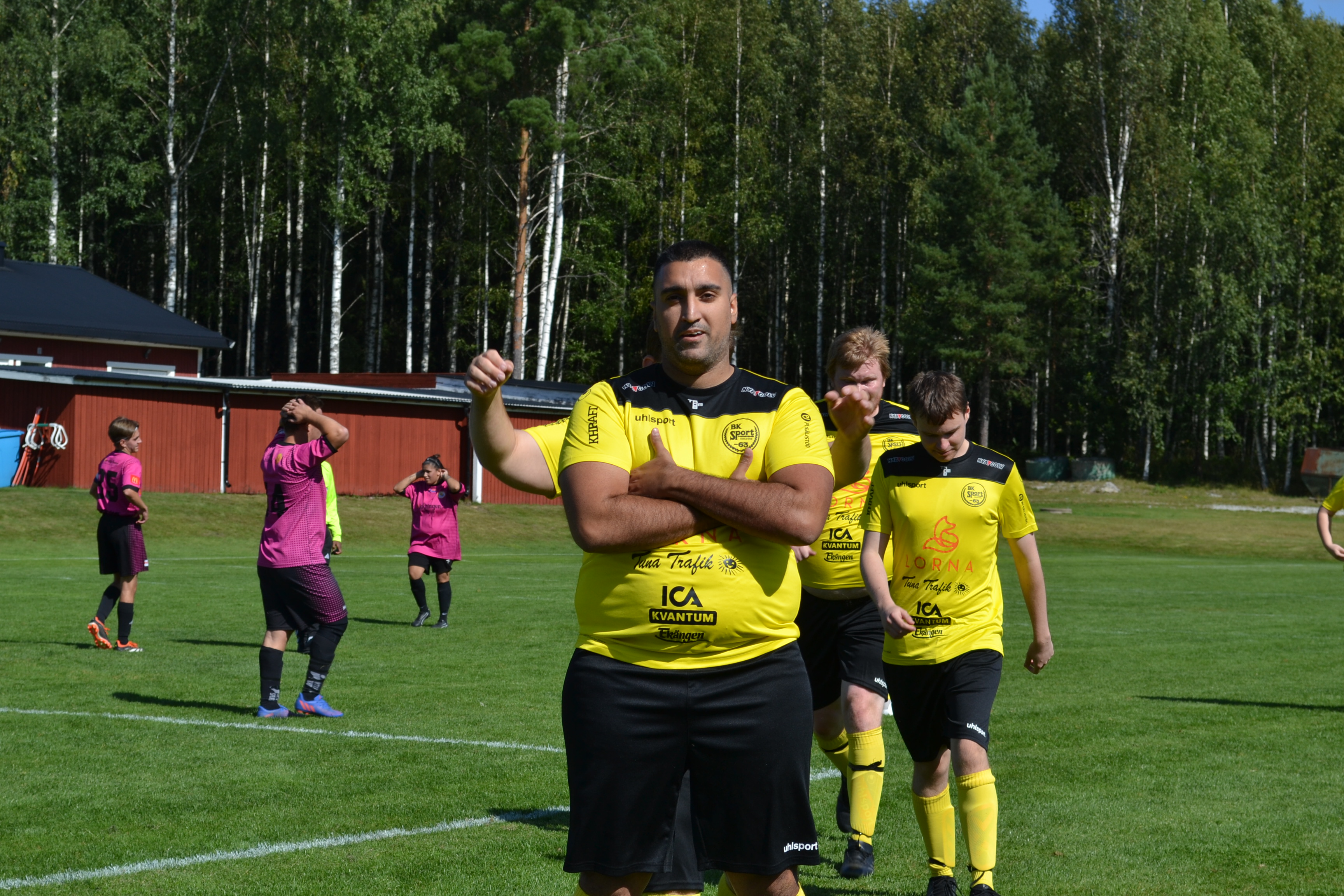 Målgest av " D.O.K ", BK Sport.