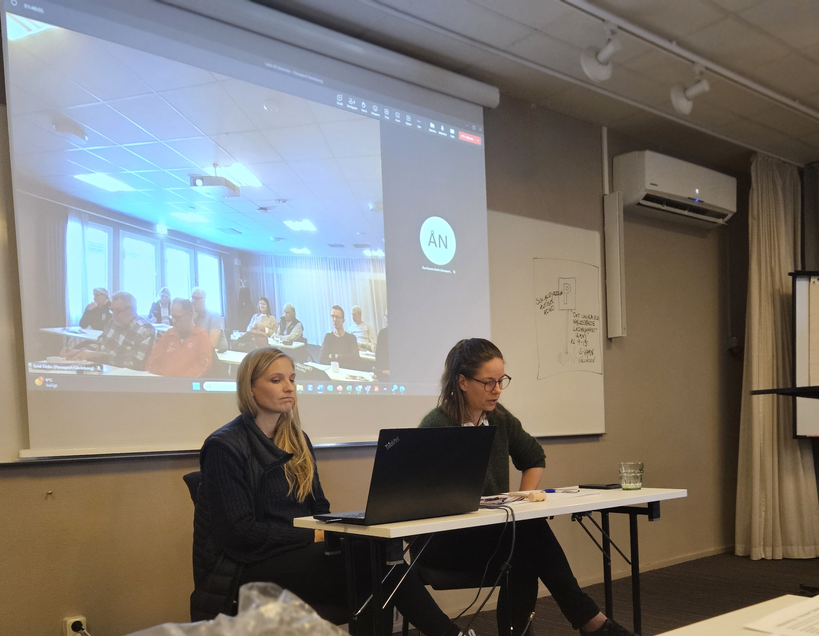 Elin Walfridsson och Rebecca Fhyr