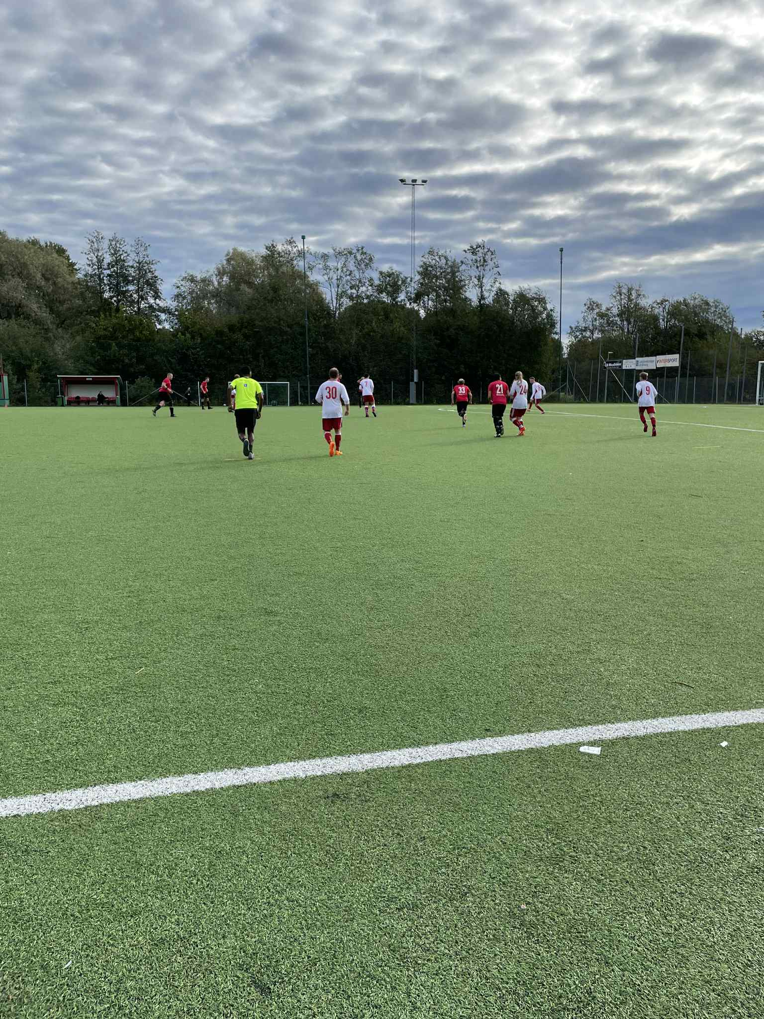 Bildbeskrivning: Fotbollsmatch under Svealandsserien