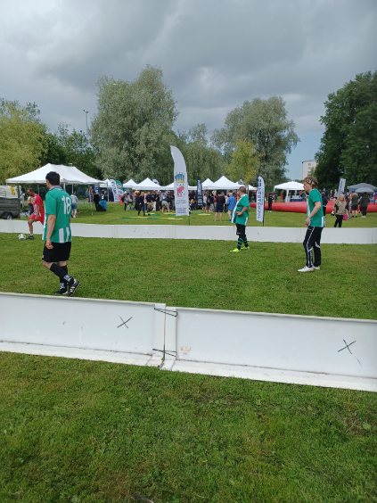Uppvisningsmatch i parafotboll under Sätradagen